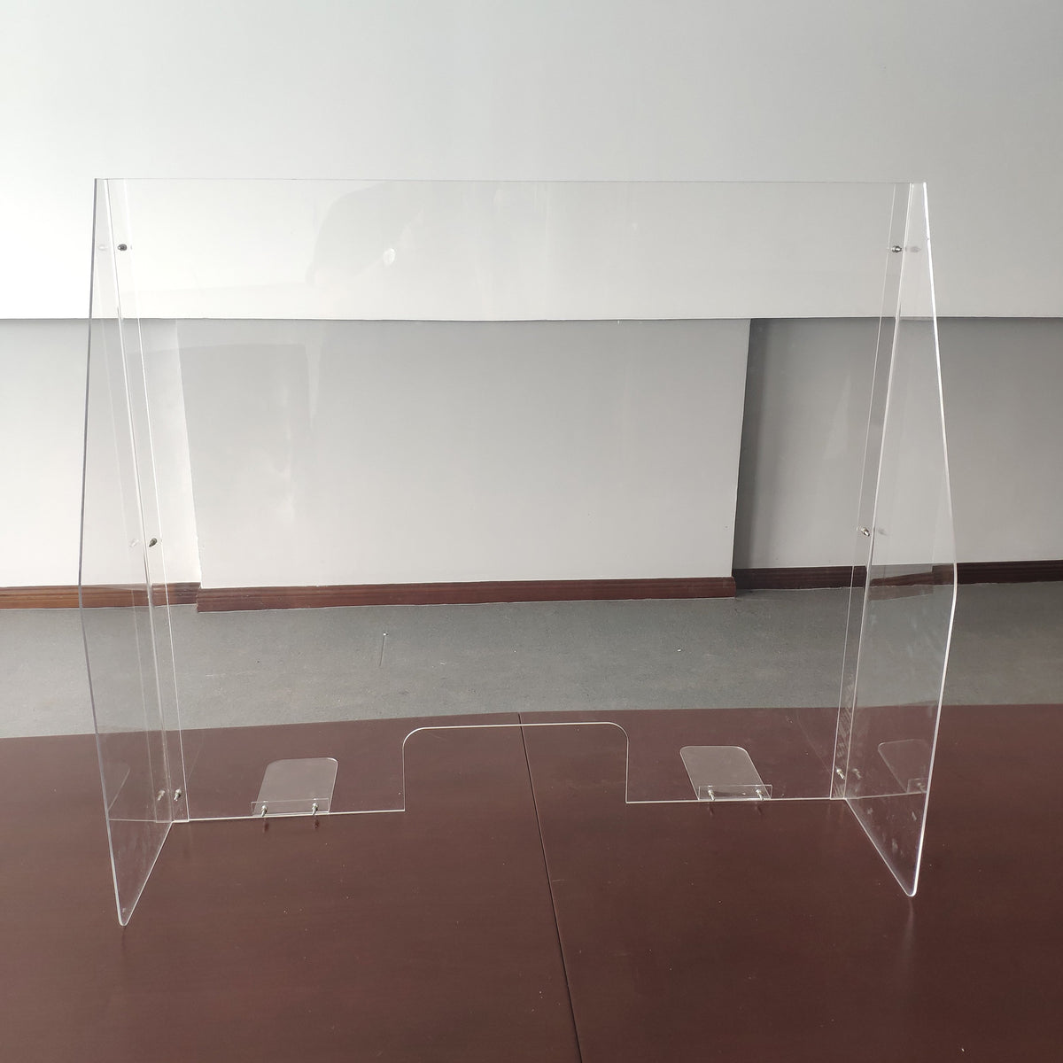 LITE SERIES ACRYLIC DESK TOP BARRIER BY FRONTLINE20