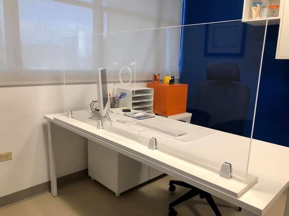 FRONTLINE20 COUNTERTOP 24" INVISIBLE BARRIER WITH CLEAR SPEAK THRU