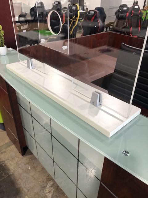 FRONTLINE20 COUNTERTOP 24" INVISIBLE BARRIER WITH CLEAR SPEAK THRU