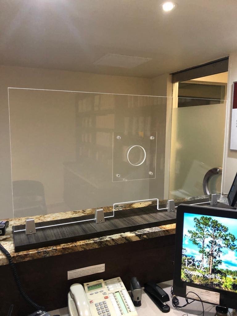 FRONTLINE20 COUNTERTOP 24" INVISIBLE BARRIER WITH CLEAR SPEAK THRU
