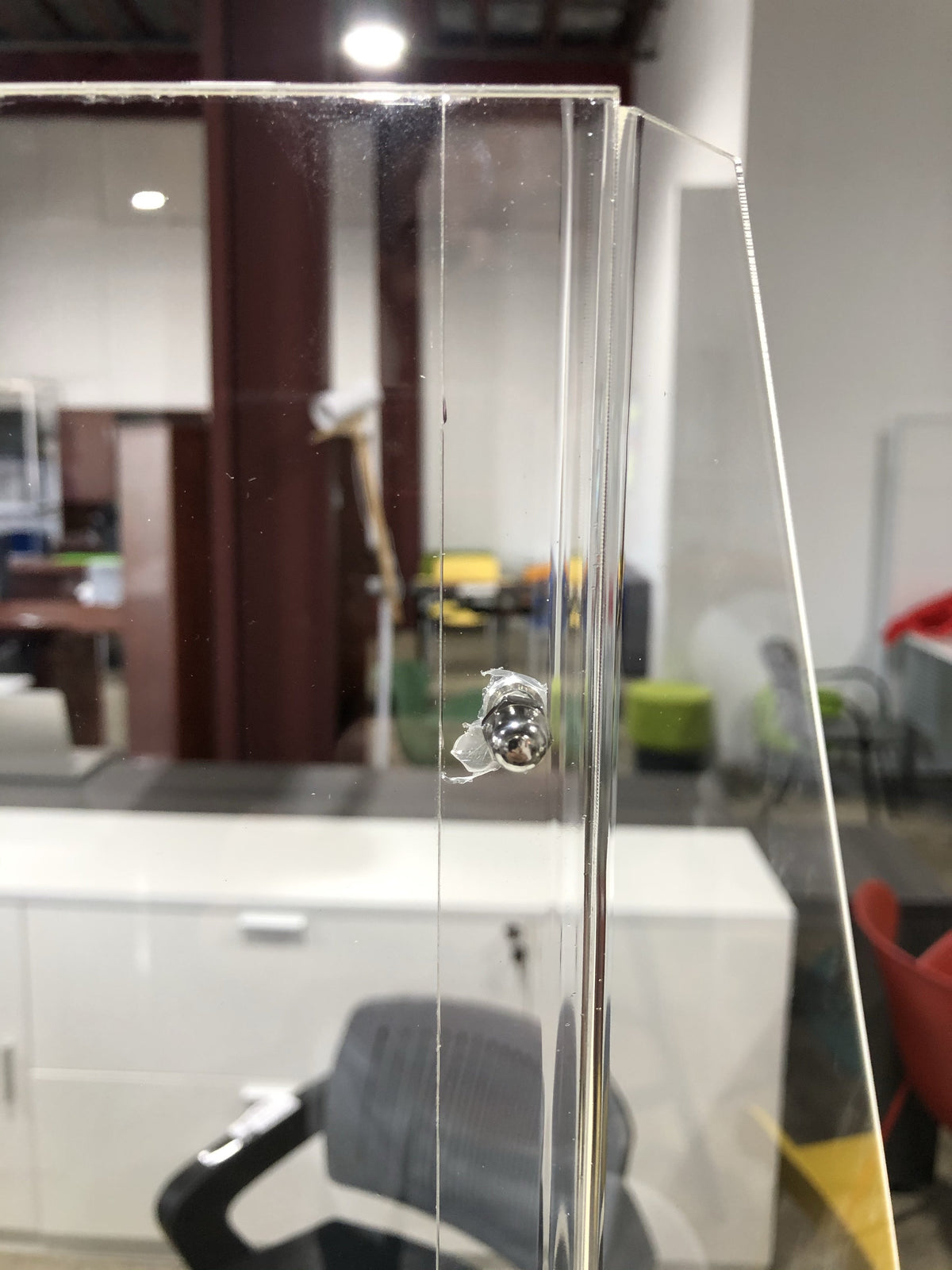 LITE SERIES ACRYLIC DESK TOP BARRIER BY FRONTLINE20